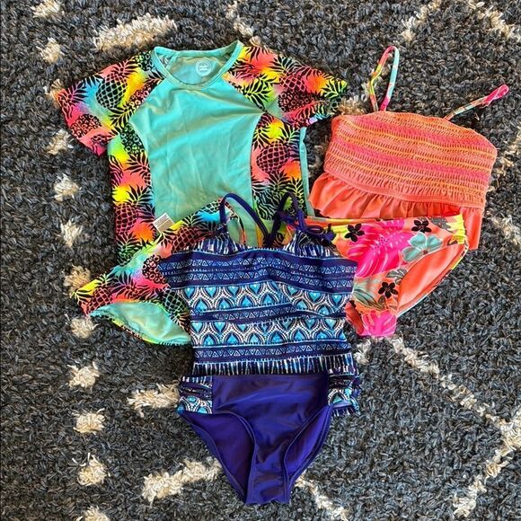 Bundle of 3 Girls Bathing Suits - Picture 1 of 14